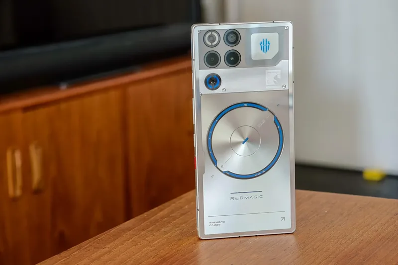 Redmagic’s liquid-cooled gaming phone arrives with overclocked Snapdragon chip